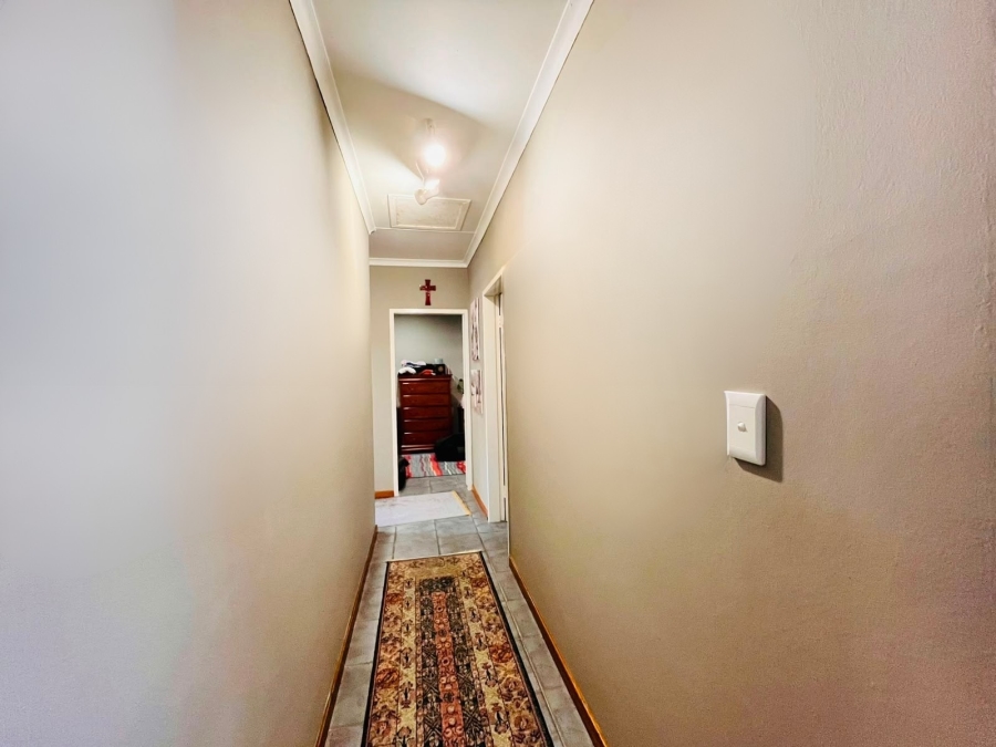 3 Bedroom Property for Sale in Protea Park North West